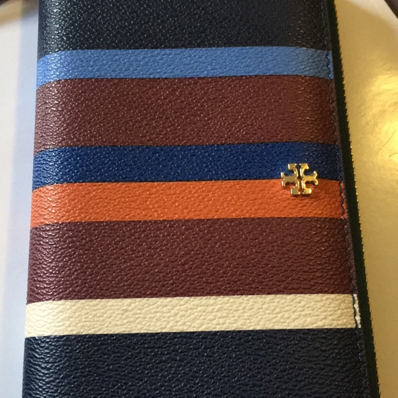 Tory Burch continental wallet - Picture 3 of 6